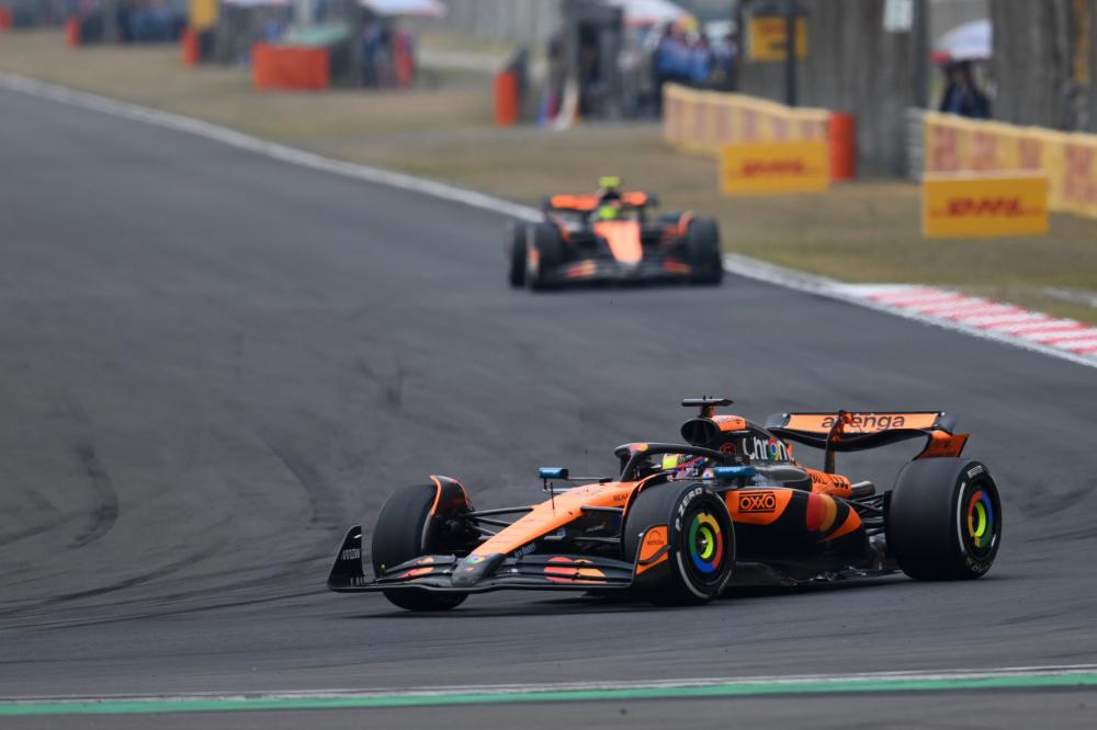 通过一系列 通过一系列